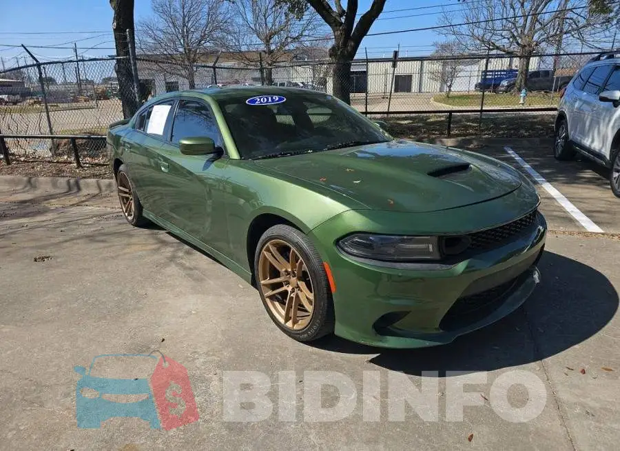 2C3CDXHG8KH579026 Photo# 1
