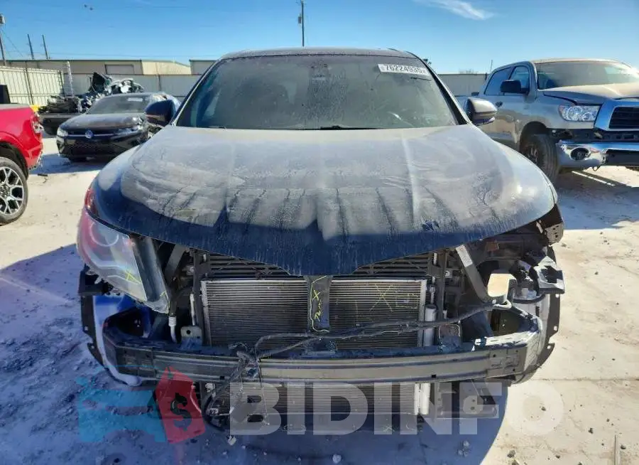 2LMPJ6LR5JBL41046 Photo# 5