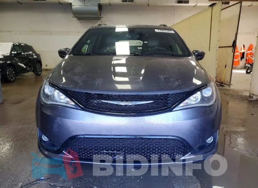 2C4RC1BG4JR178113 Photo# 5