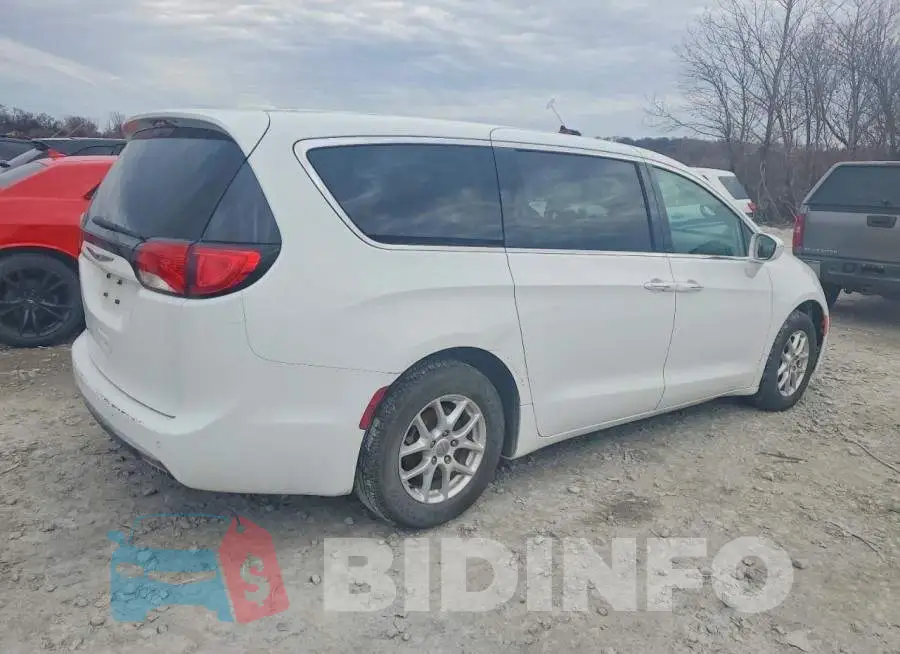 2C4RC1FG2LR158648 Photo# 3