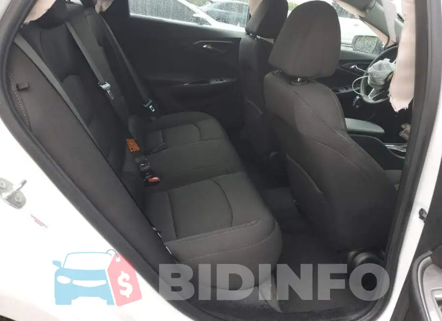 1G1ZB5ST0LF016795 Photo# 10