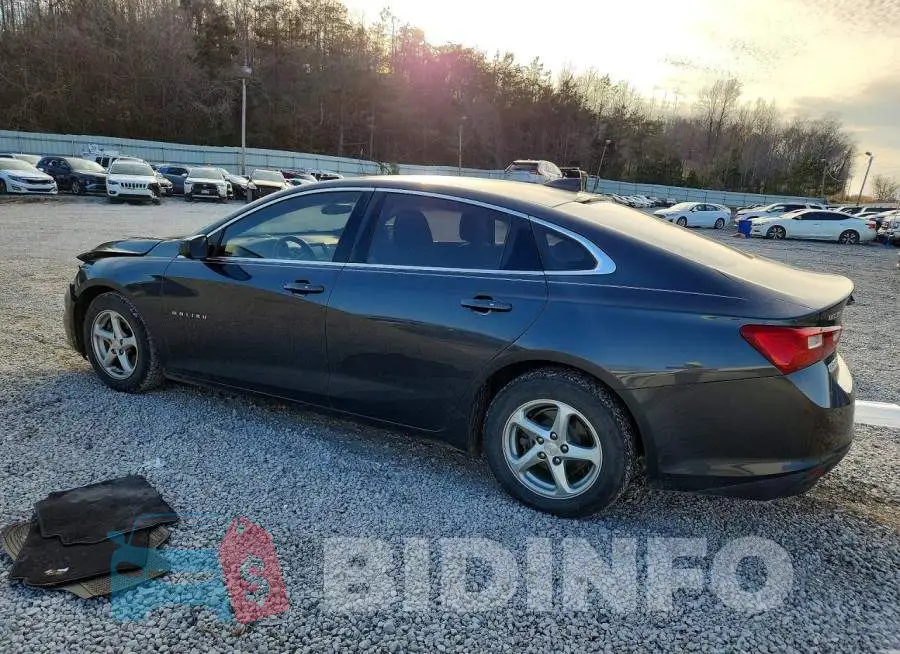 1G1ZB5ST1HF133289 Photo# 2