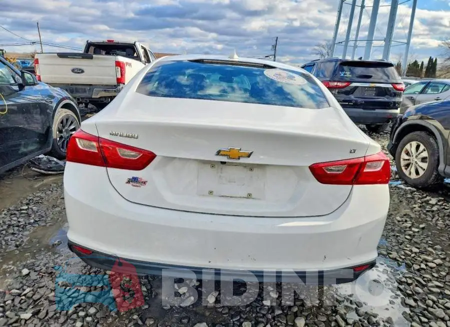1G1ZD5ST5JF279131 Photo# 6