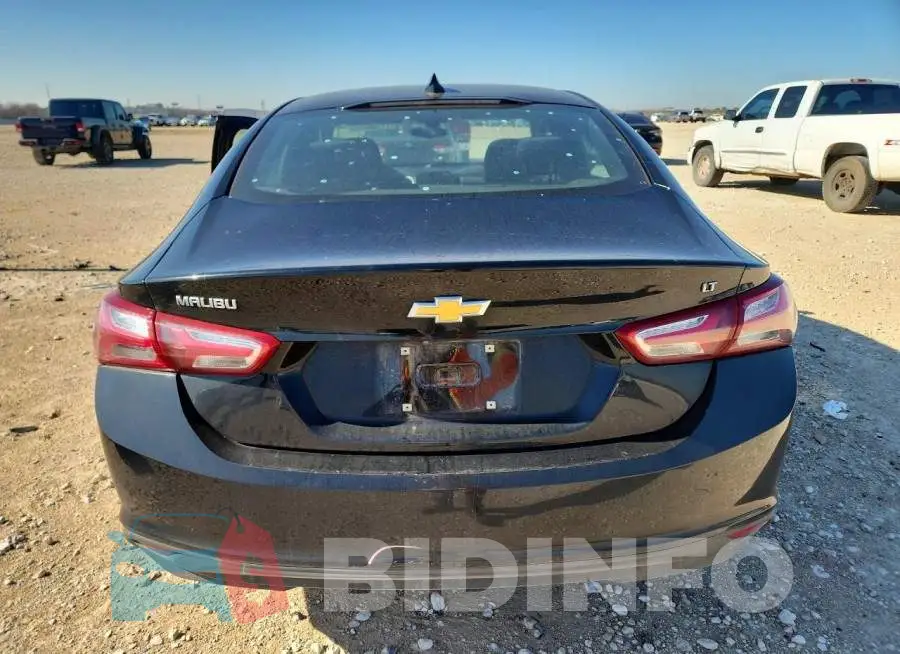 1G1ZD5ST8NF129021 Photo# 6