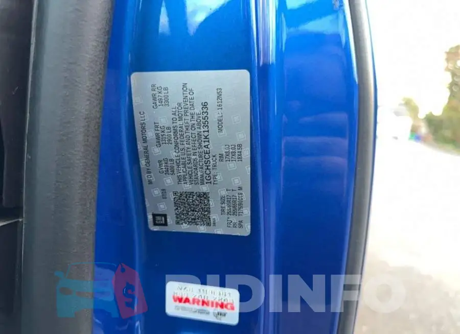 1GCHSCEA1K1355336 Photo# 10