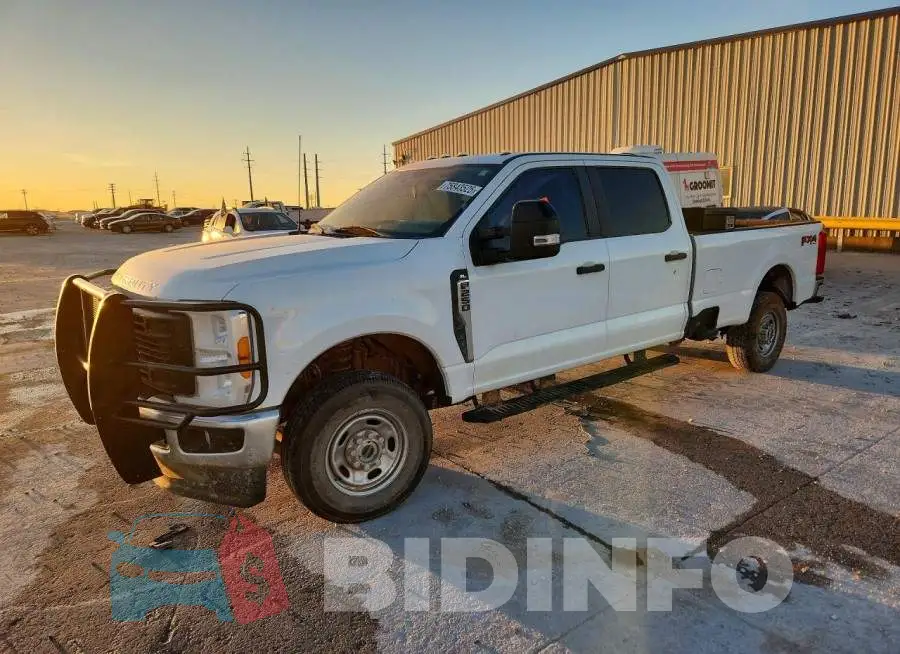1FT7W2BA9PED17433 Photo# 1