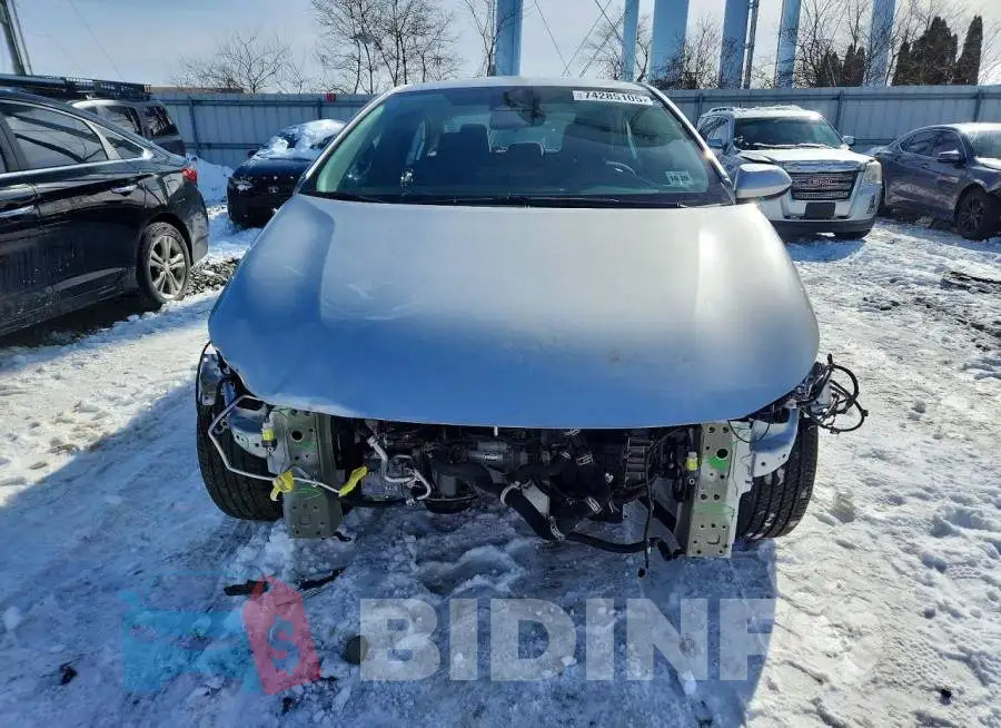 5YFB4MDE9RP227779 Photo# 5