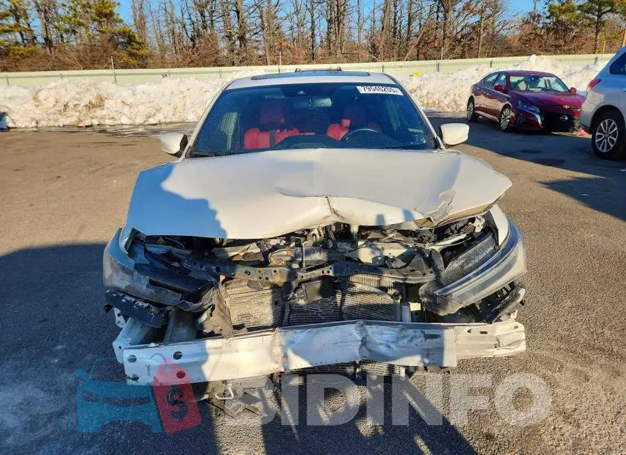 19UDE2F84KA005003 Photo# 5