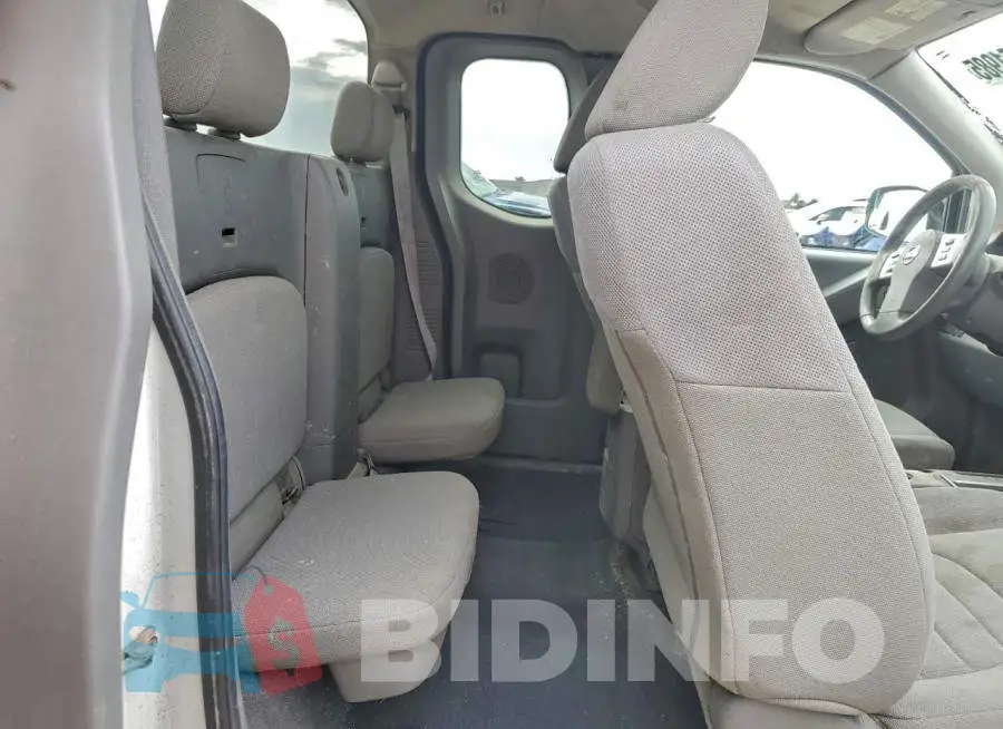 1N6BD0CT5KN770328 Photo# 10