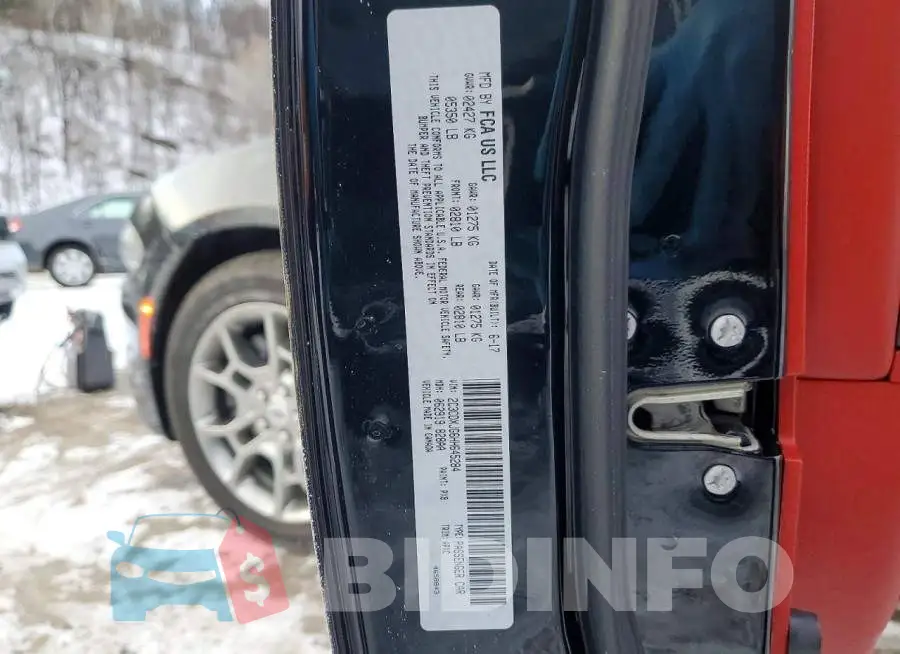 2C3CDXJG6HH645284 Photo# 12