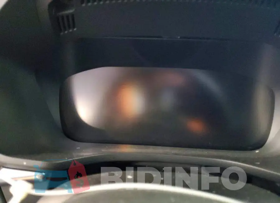 YV4102DK3M1808853 Photo# 9