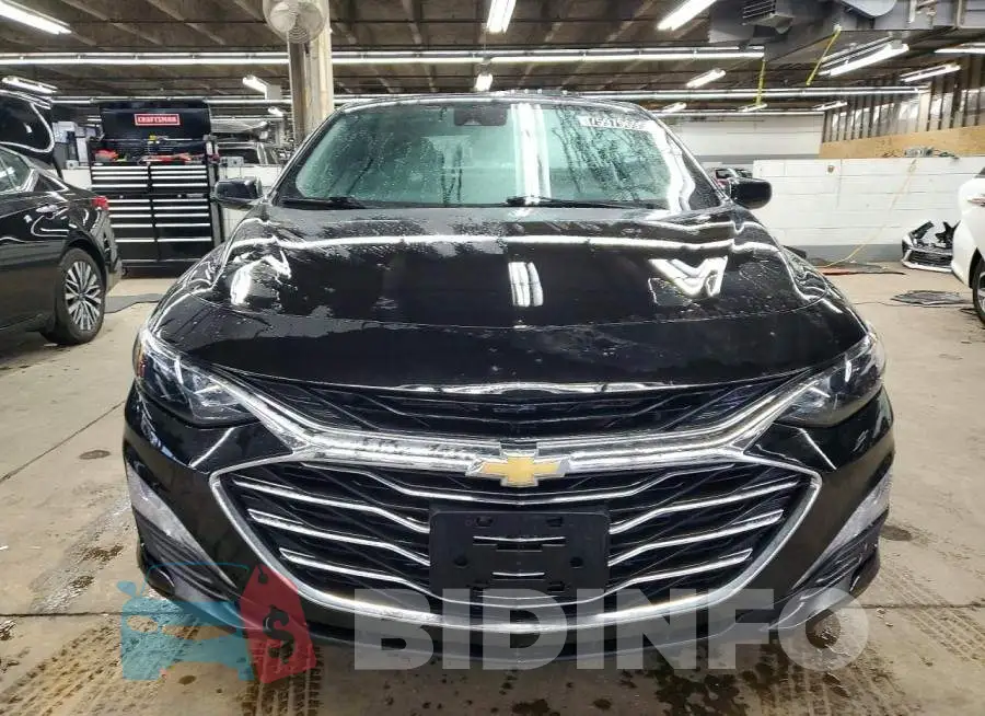 1G1ZD5ST4PF140911 Photo# 5