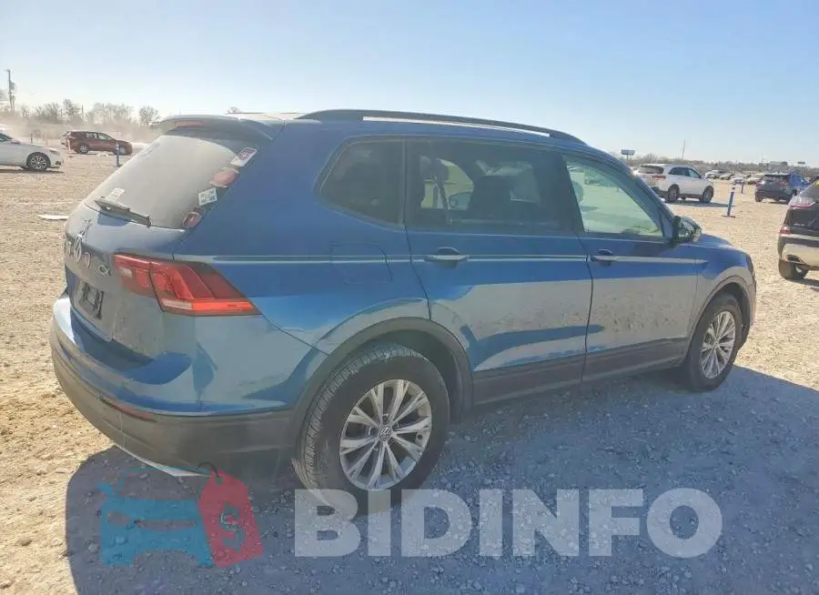 3VV1B7AX2KM141723 Photo# 3