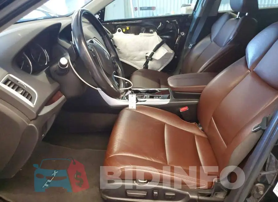 19UUB1F35HA004622 Photo# 7