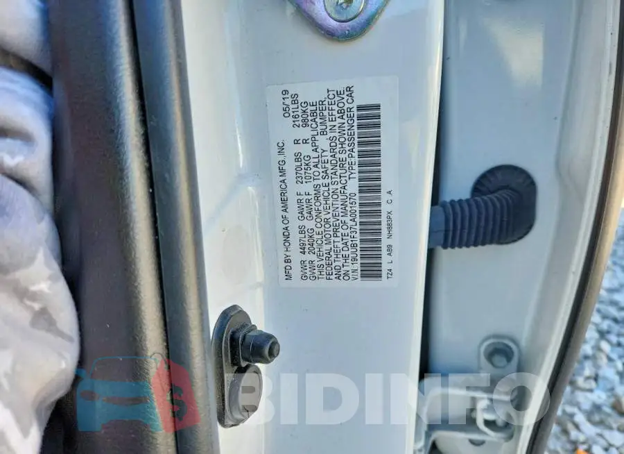 19UUB1F37LA001570 Photo# 12