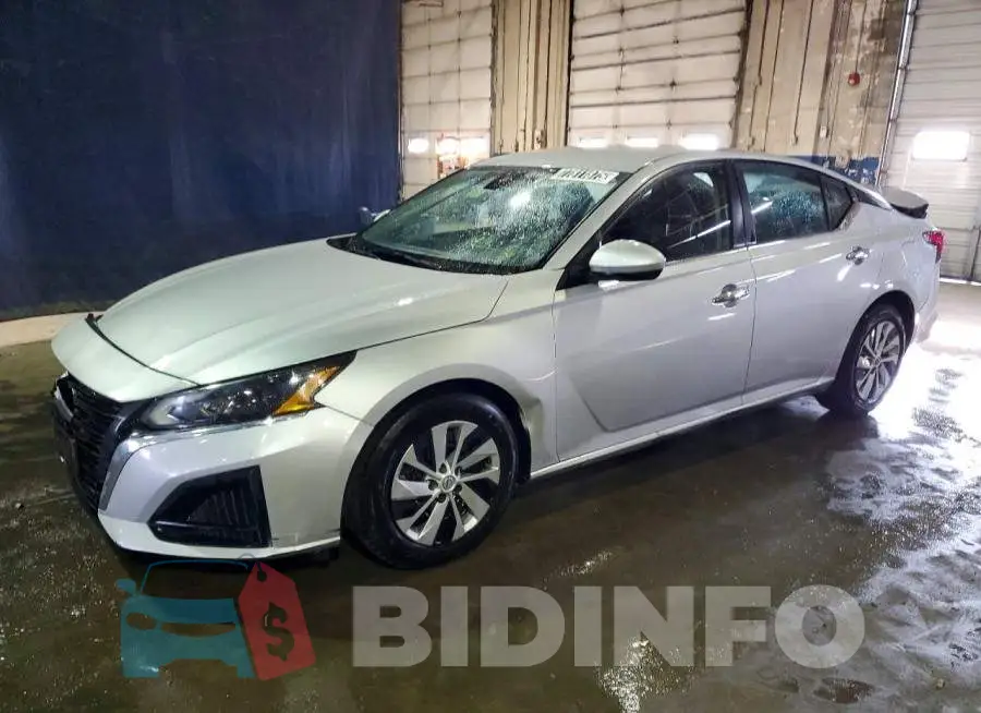 1N4BL4BV2PN362253 Photo# 1
