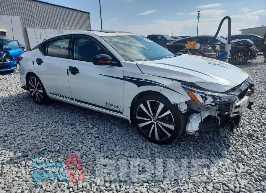 1N4BL4CV3LC168027 Photo# 4