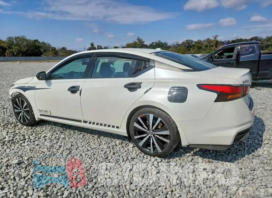 1N4BL4CV3LC168027 Photo# 2