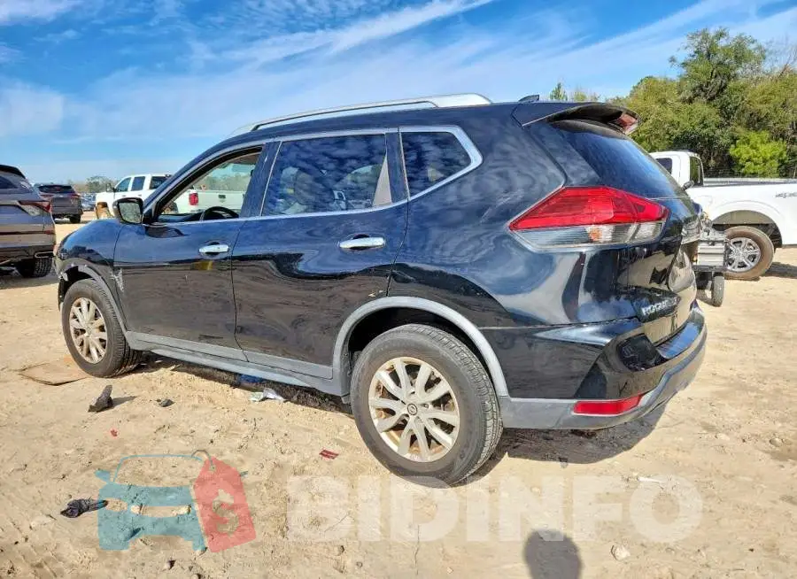 JN8AT2MV2HW276786 Photo# 2