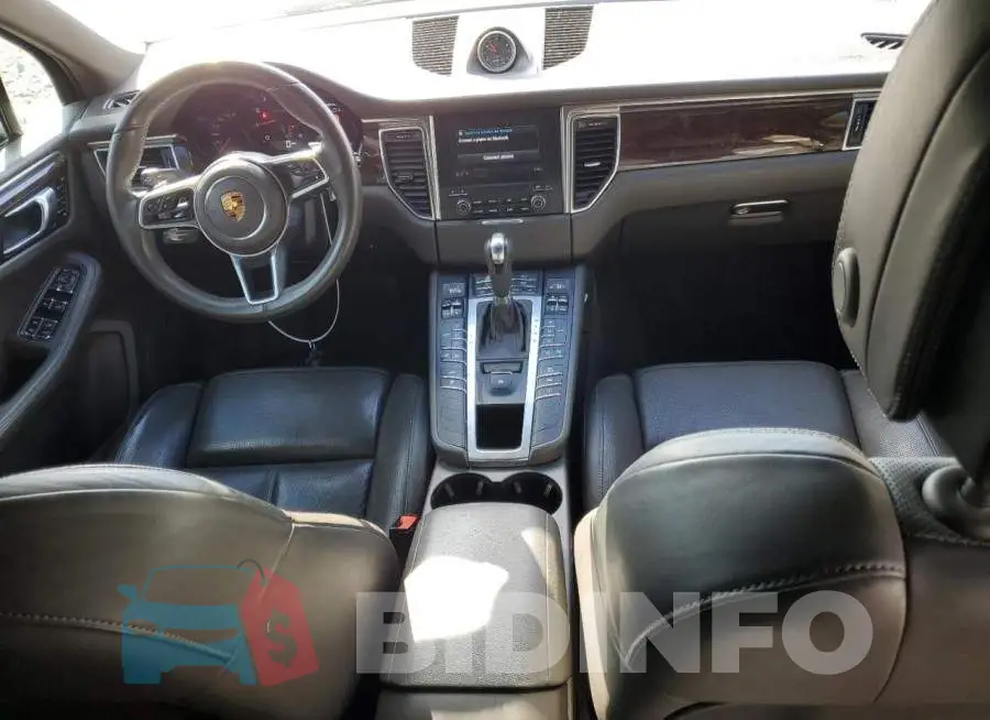 WP1AA2A57JLB17712 Photo# 8