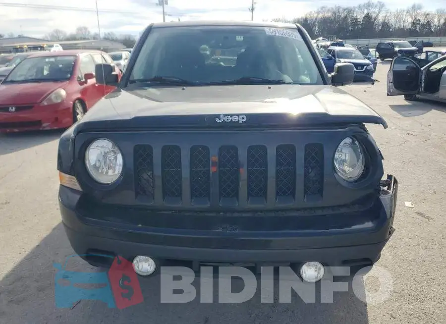 1C4NJPFB9HD183519 Photo# 5