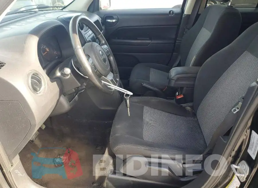 1C4NJPFB9HD183519 Photo# 7