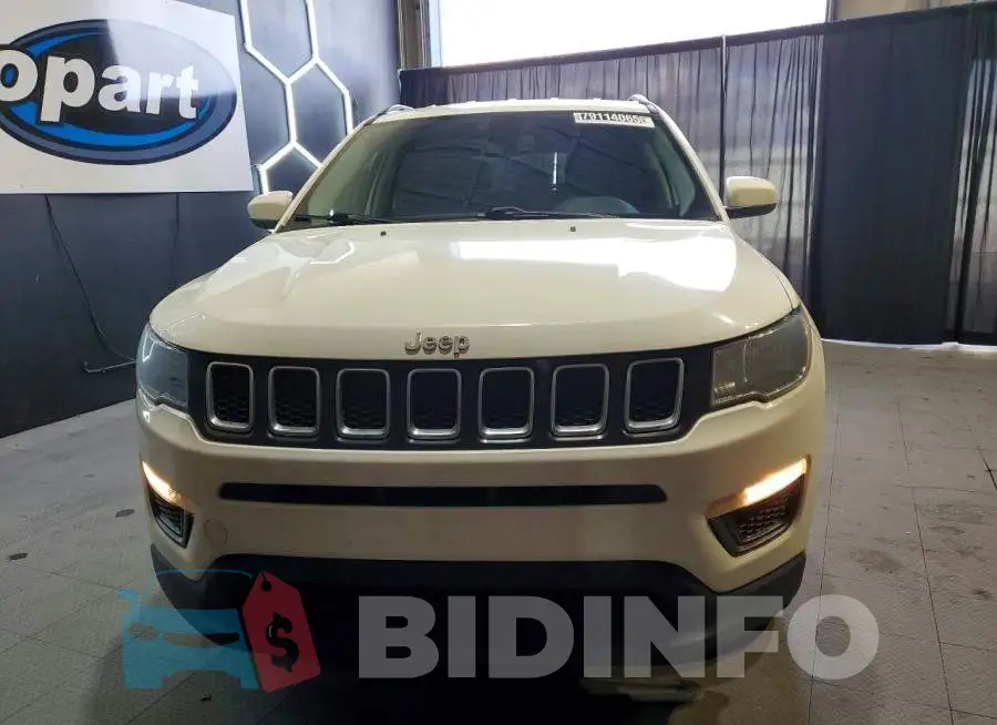 3C4NJDAB2LT256495 Photo# 5