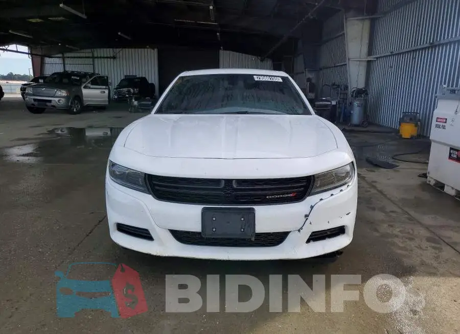 2C3CDXBG8PH690904 Photo# 5