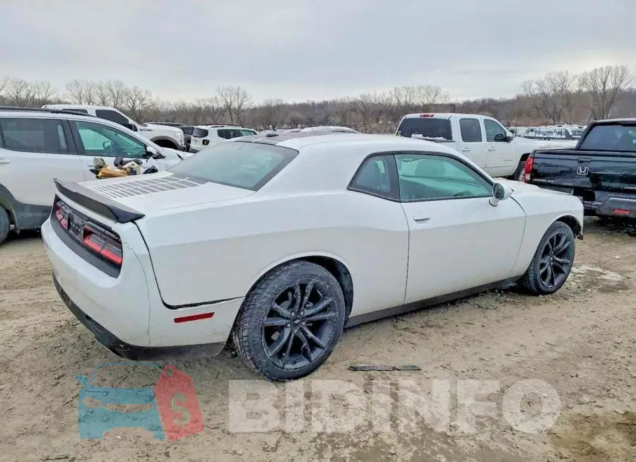 2C3CDZAGXJH276933 Photo# 3