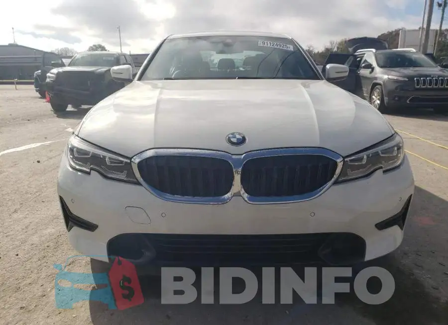3MW5R1J08M8B59986 Photo# 5