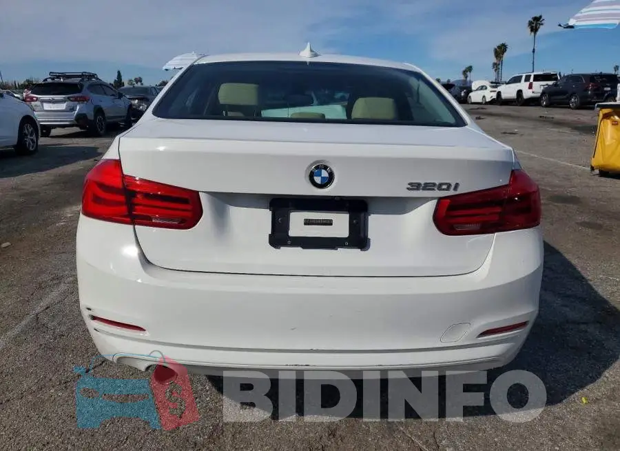 WBA8E1G54JNU88981 Photo# 6