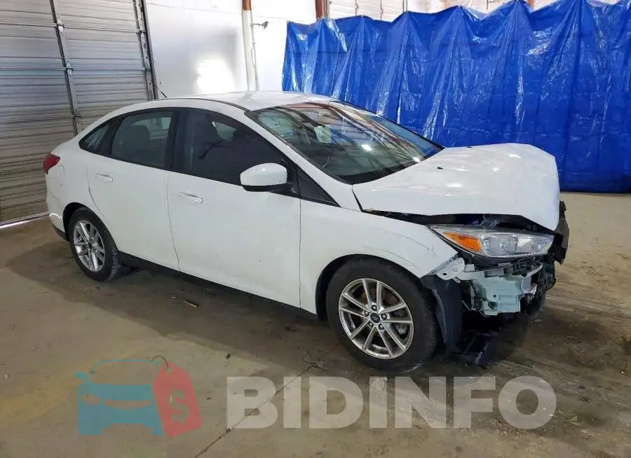 1FADP3F28JL328618 Photo# 4