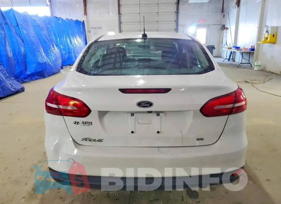 1FADP3F28JL328618 Photo# 6