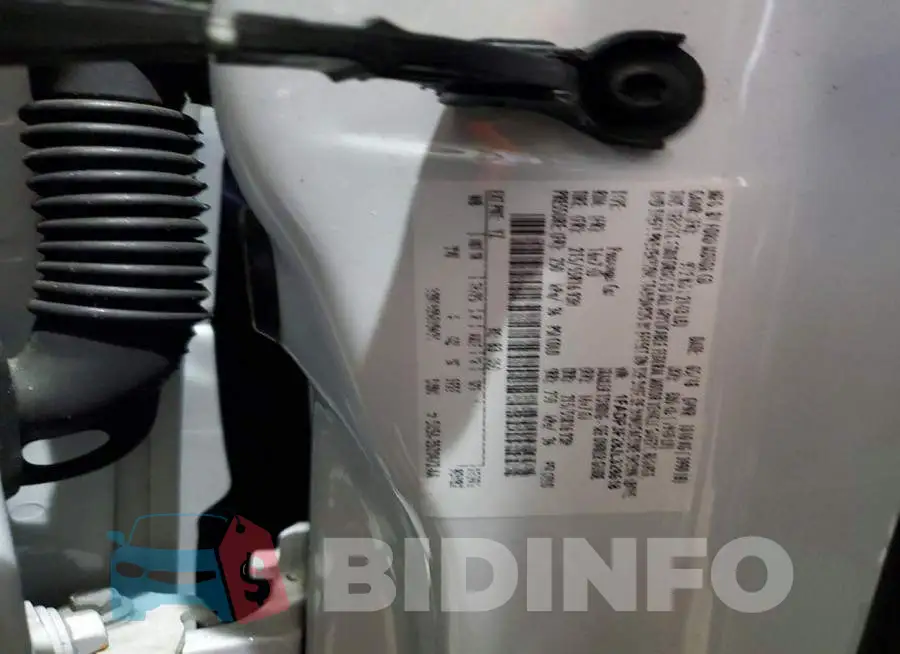 1FADP3F28JL328618 Photo# 10