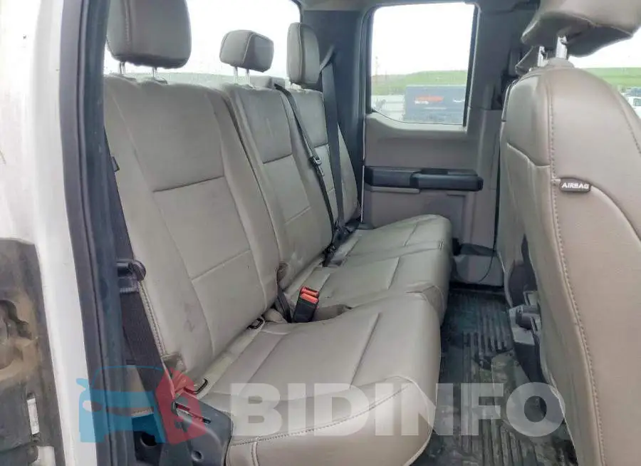 1FT7X2A67NEE88446 Photo# 10
