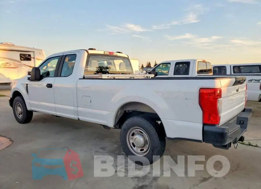 1FT7X2A67NEE88446 Photo# 2