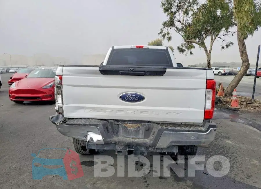 1FT7X2BT6KEG76357 Photo# 6