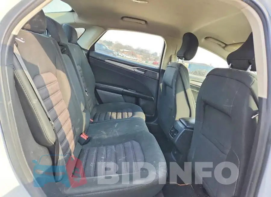3FA6P0HD3HR194067 Photo# 10