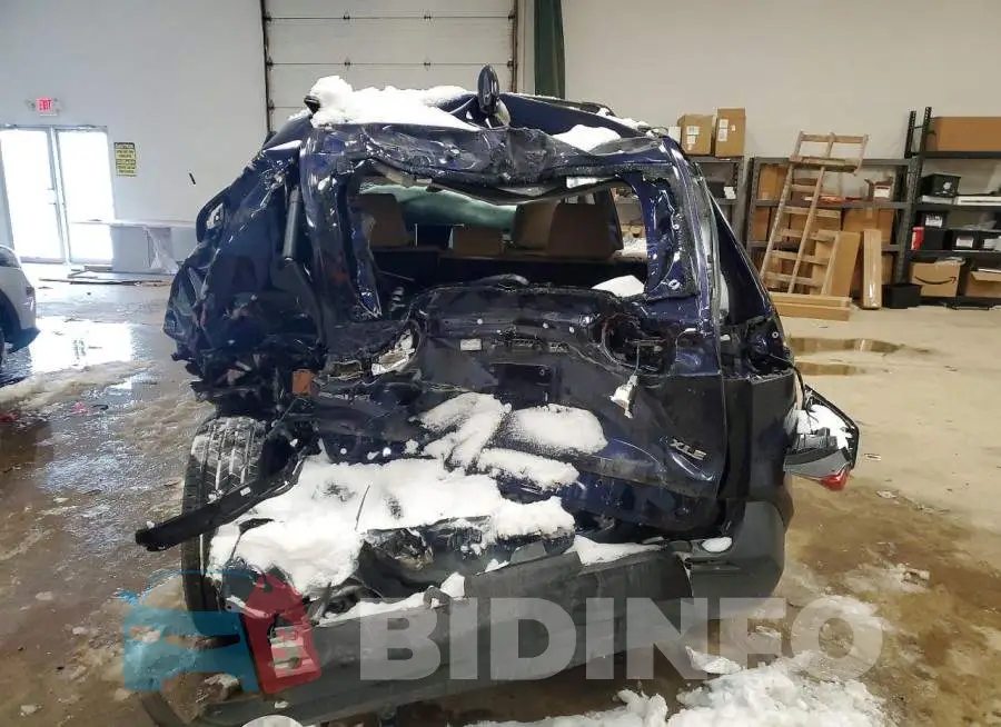 2T3A1RFV9SW585183 Photo# 6