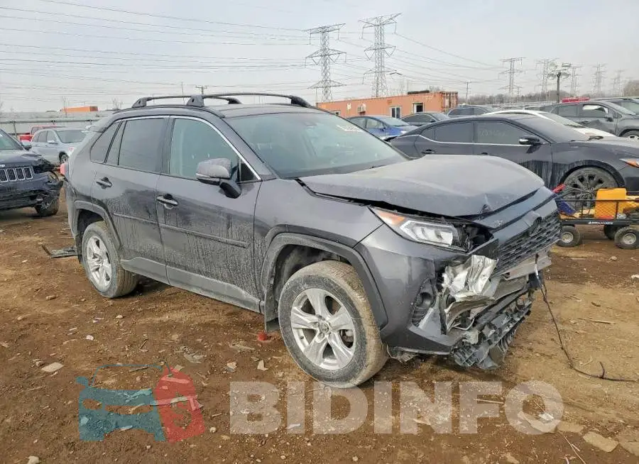 2T3P1RFV9MC233932 Photo# 4