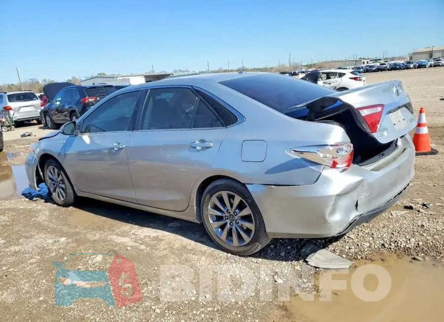 4T1BD1FK8HU208073 Photo# 2
