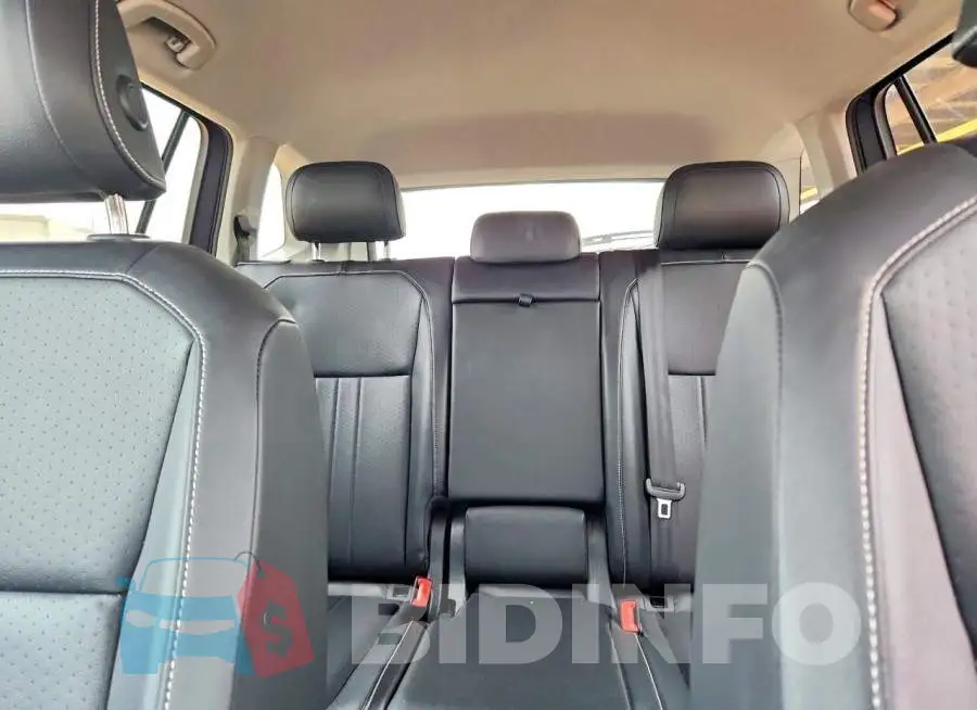 3VV3B7AX4NM068433 Photo# 10