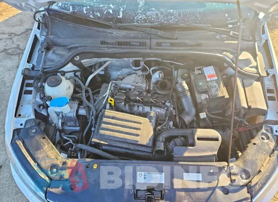 3VW2B7AJXJM258461 Photo# 11