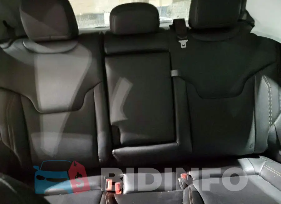 3C4NJDCB5LT160812 Photo# 10