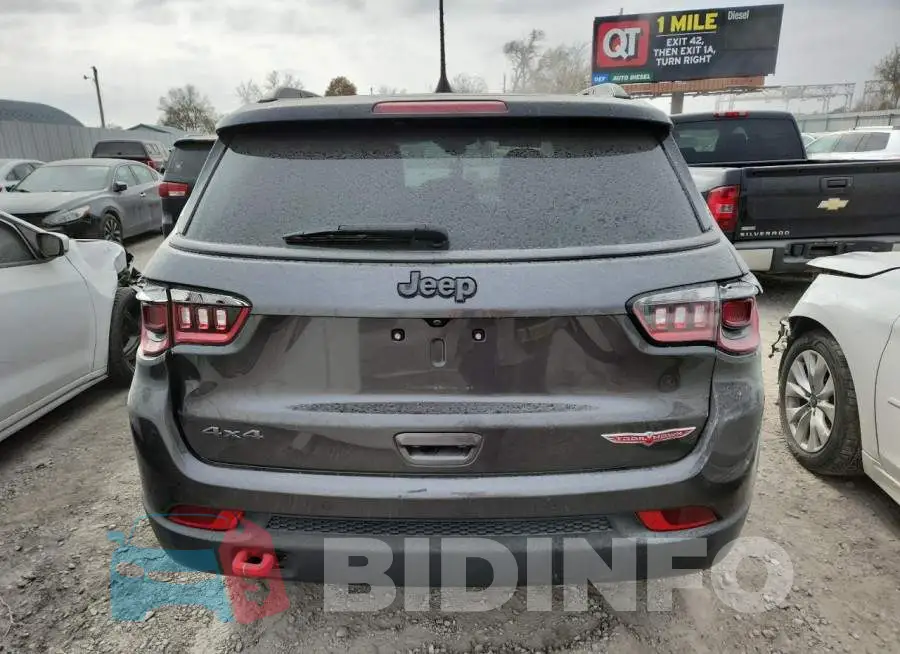 3C4NJDDB5MT571823 Photo# 6