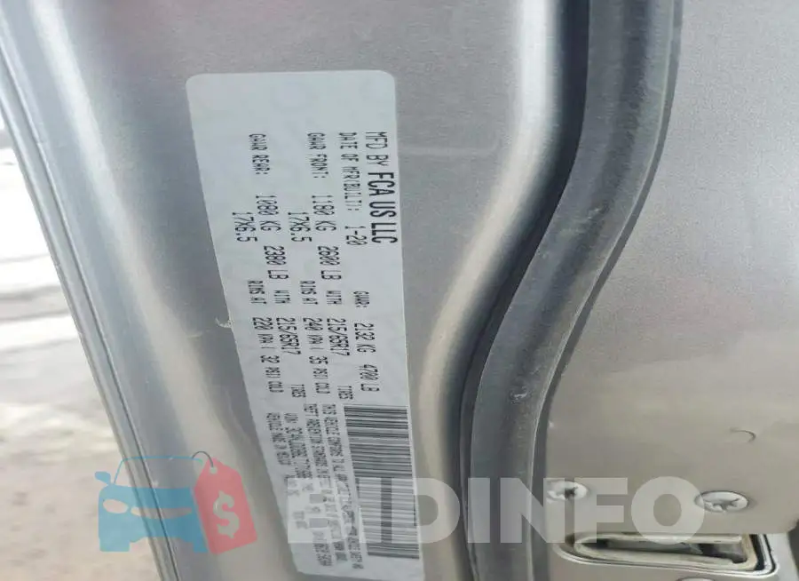 3C4NJDDB6LT171686 Photo# 13