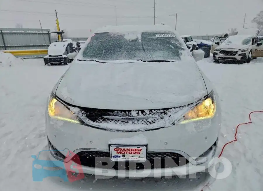 2C4RC1EG8LR141385 Photo# 5