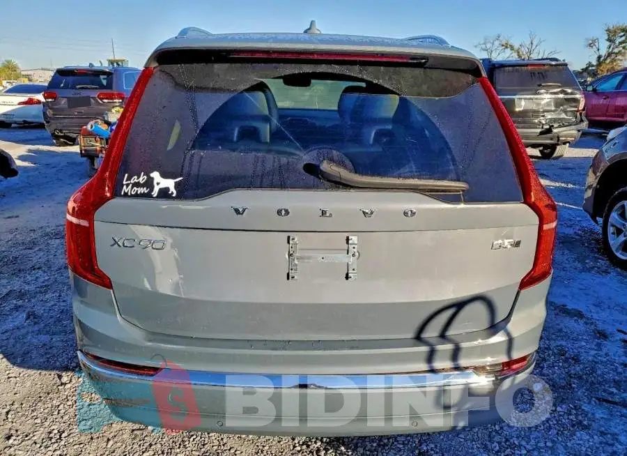 YV4L12PNXP1952576 Photo# 6