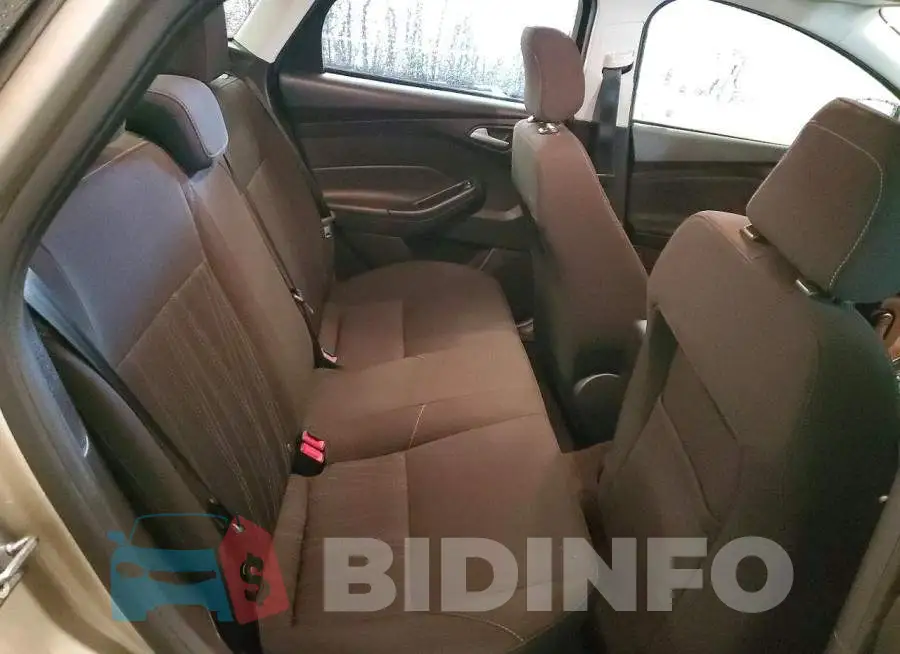 1FADP3FEXJL209835 Photo# 10