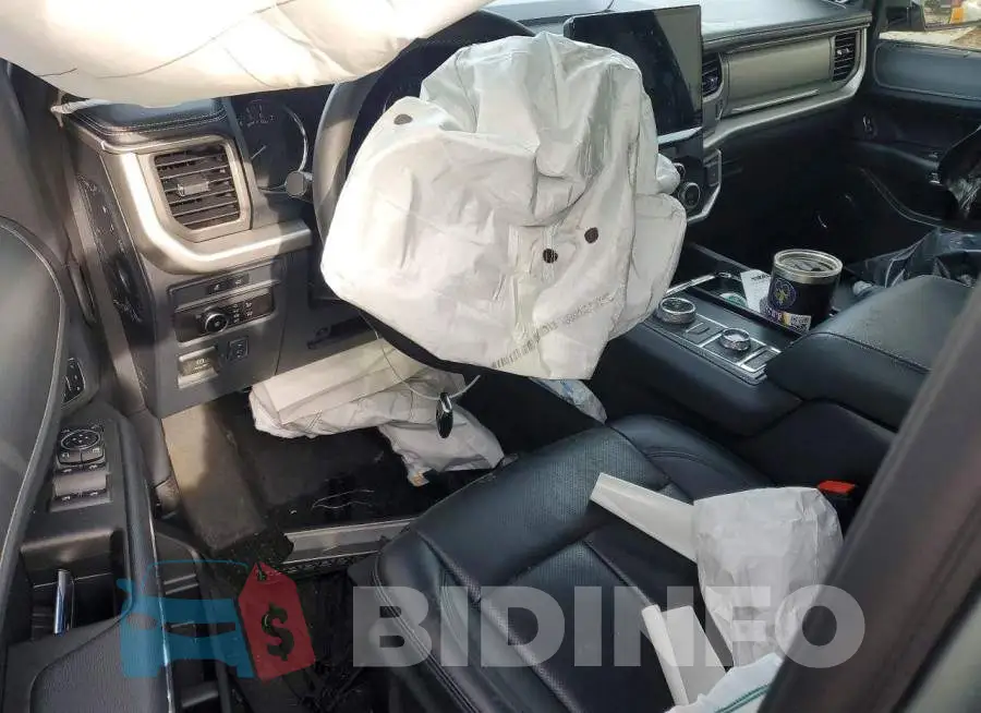 1FMJK1J84REB10912 Photo# 8